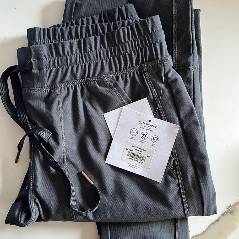 NWT Cherokee pewter grey XSP contemporary scrub pants
